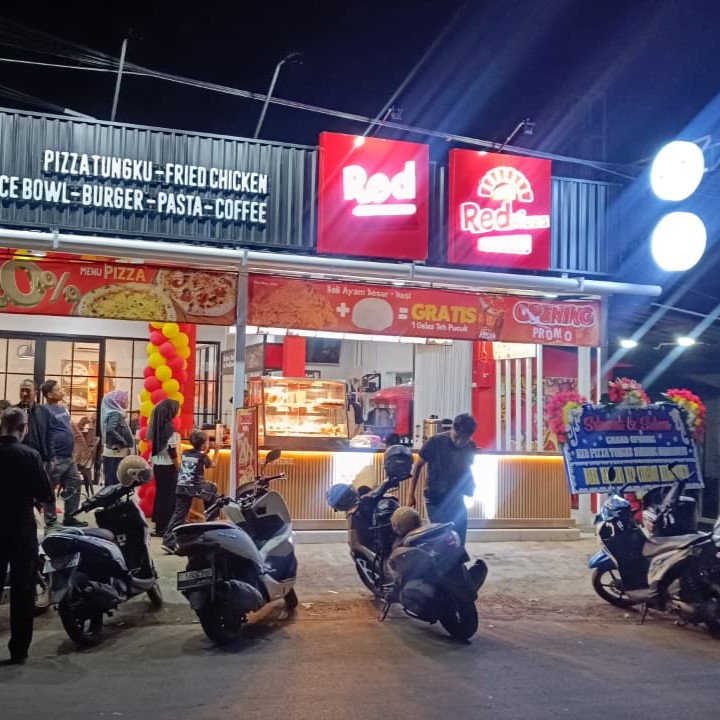 Red Pizza Tungku Indramayu